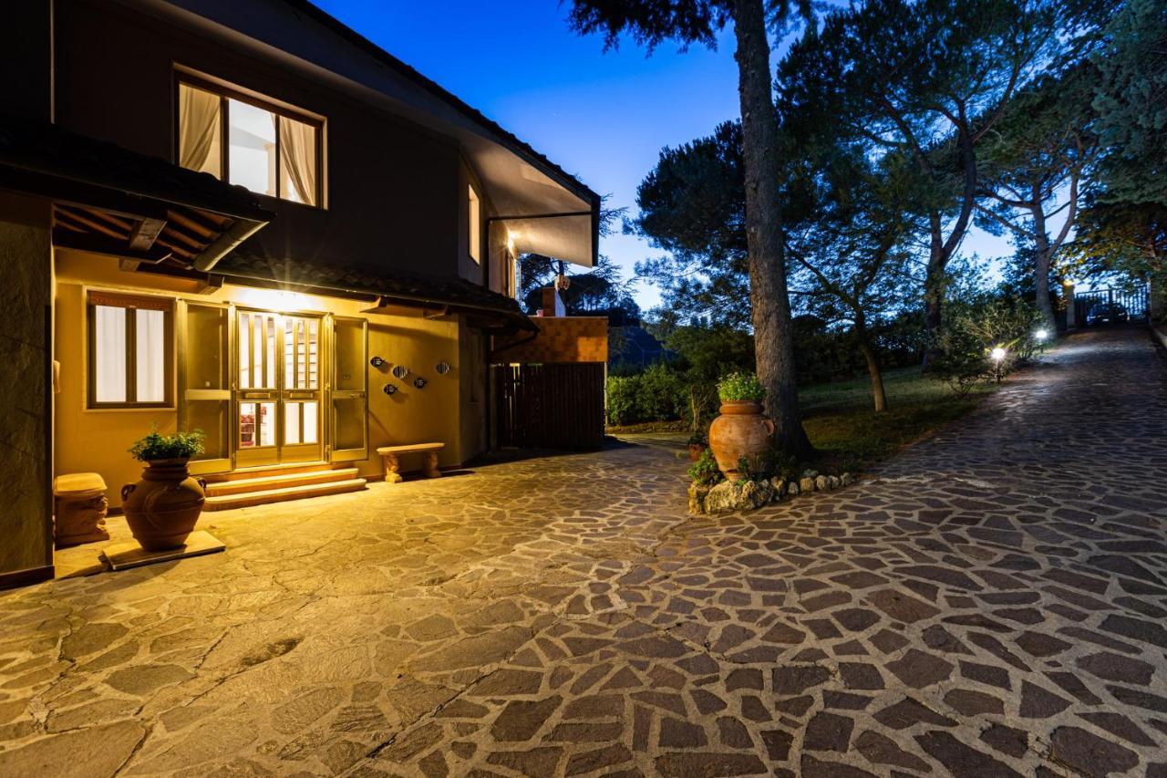 Villa Cesarina Amazing Villa with Private Pool in the Tuscan hills Casale Marittimo Esterno foto